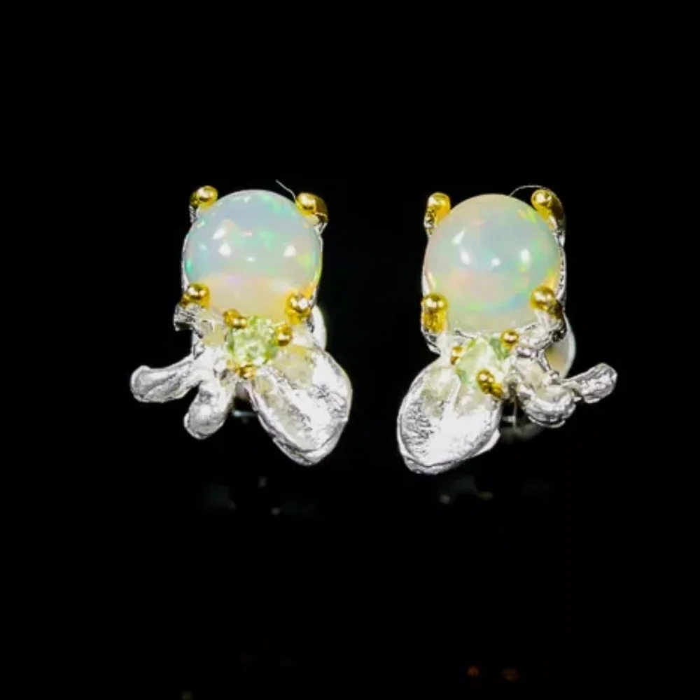 Opal & Peridot .925 Sterling Silver floral stud earrings - Picture 5 of 14
